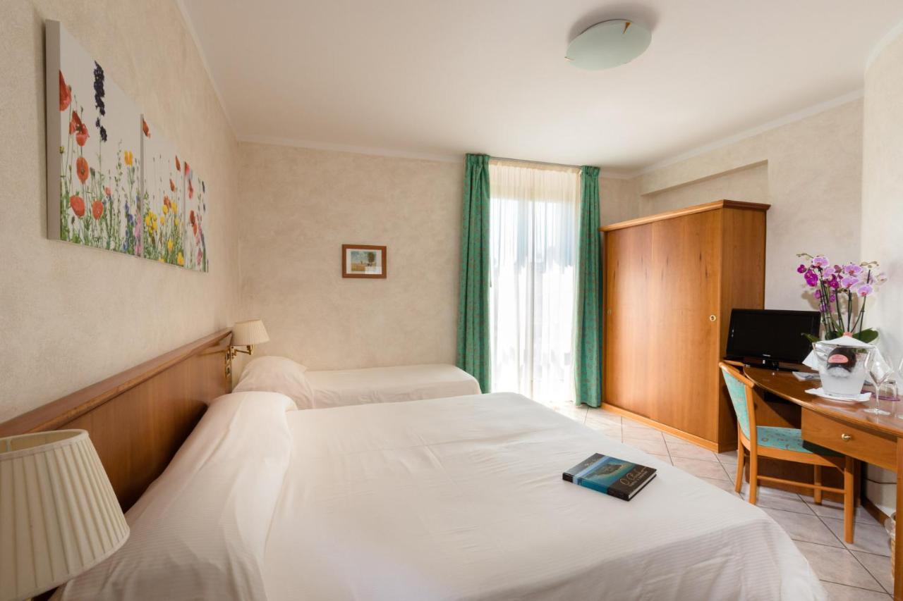 Hotel Corte Regina Sirmione Exterior photo